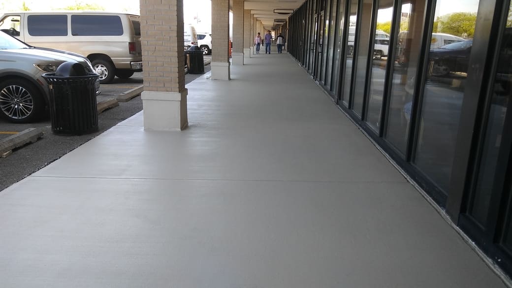 Shopping Center All outdoor walkways